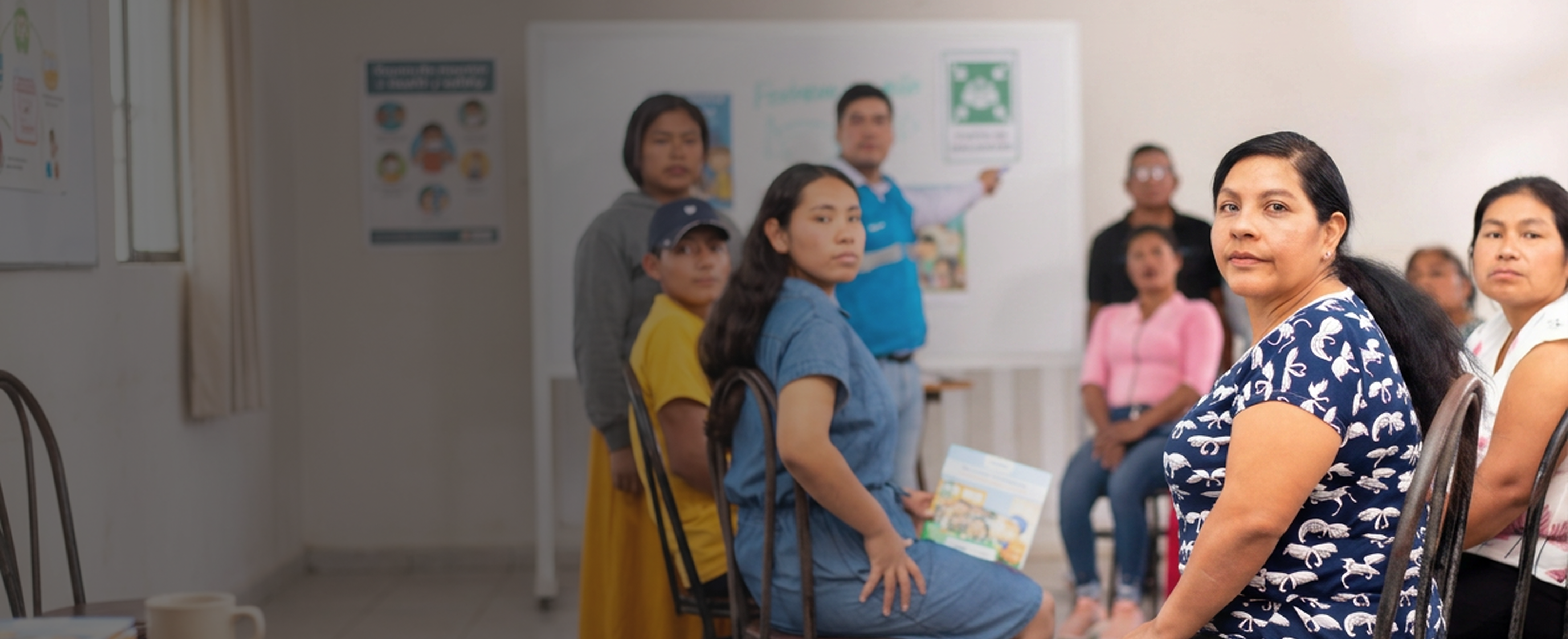 Familia y comunidad educándose para aprender más ante el Fenomeno del Niño