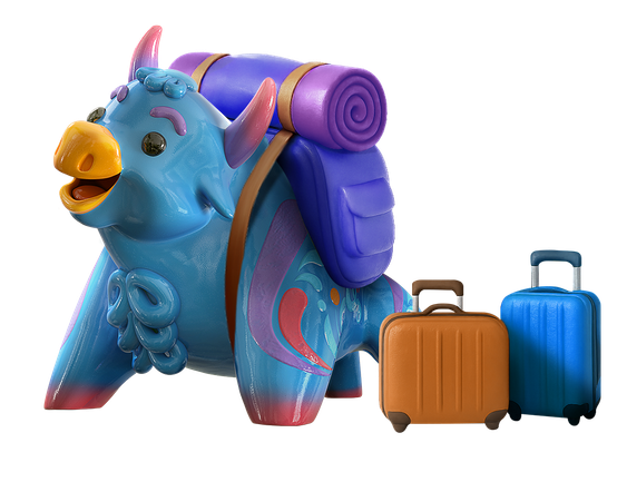 Mascota Torito de Pacífico equipada con mochila de viaje y maletas (color naranja y azul), simbolizando protección en ruta.